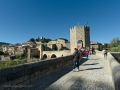 Castellfollit de la Roca y Besalú