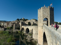Castellfollit de la Roca y Besalú